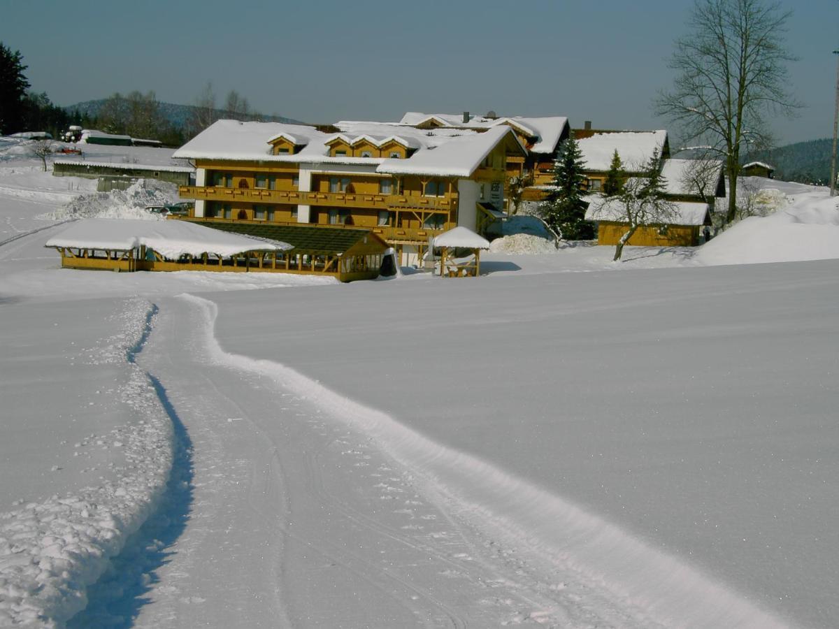 Pension Weghof Mit Gasthaus Böbrach Exteriör bild