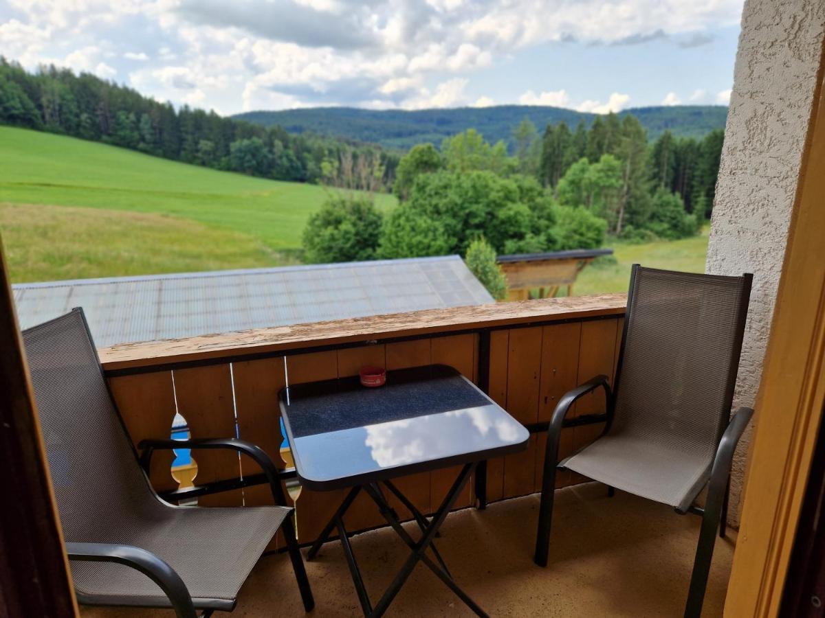 Pension Weghof Mit Gasthaus Böbrach Exteriör bild