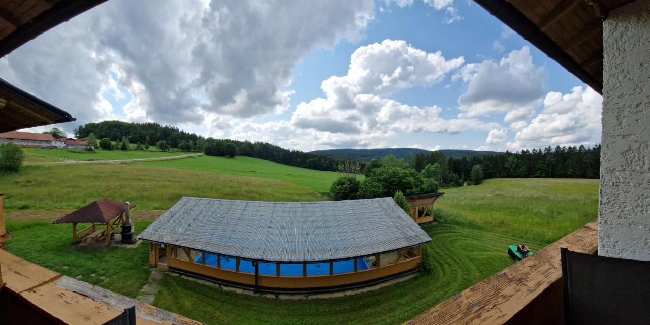 Pension Weghof Mit Gasthaus Böbrach Exteriör bild